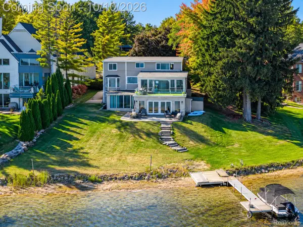 1675 Dell Rose Drive, BloomfieldHills, MI 48302