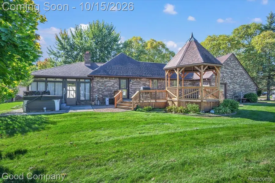 35770 Campistrano Drive, Clinton Township, MI 48035 - #2