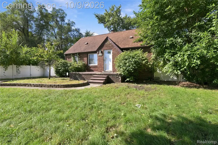 23095 Hill Avenue, Warren, MI 48091 - #3