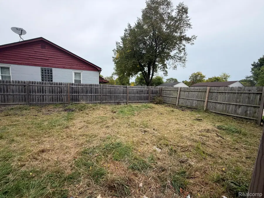 130 Clemens Street, Mount Clemens, MI 48043 - #3