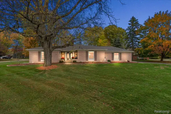 31192 Sunset Court, BeverlyHills, MI 48025