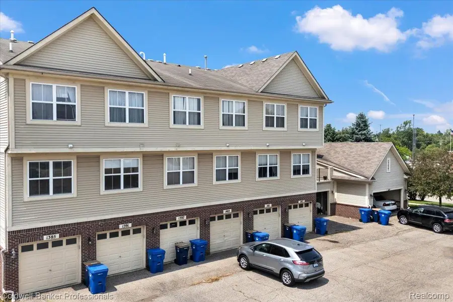 1385 Parkcrest Drive, Waterford, MI 48327 - #3