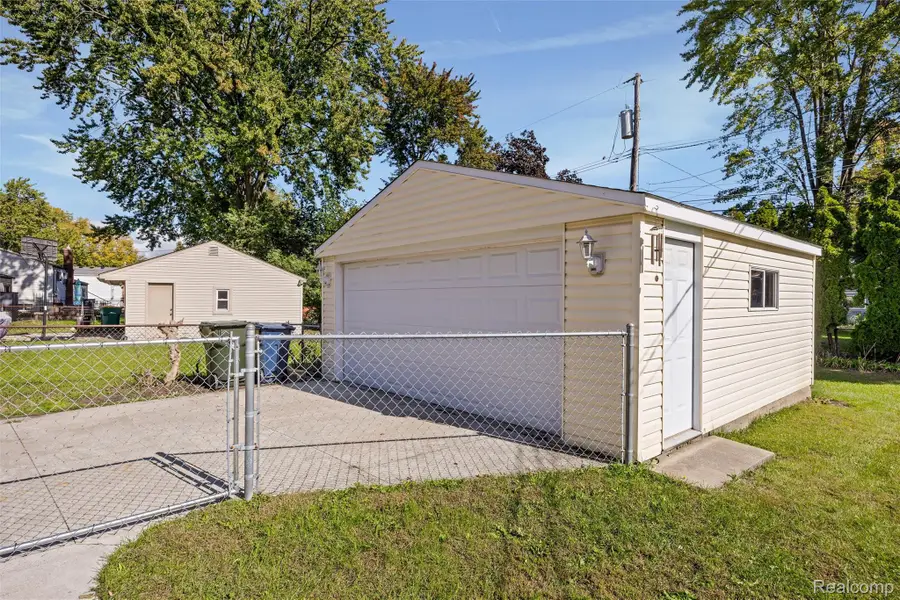 12035 Burtley Drive, Sterling Heights, MI 48313 - #3