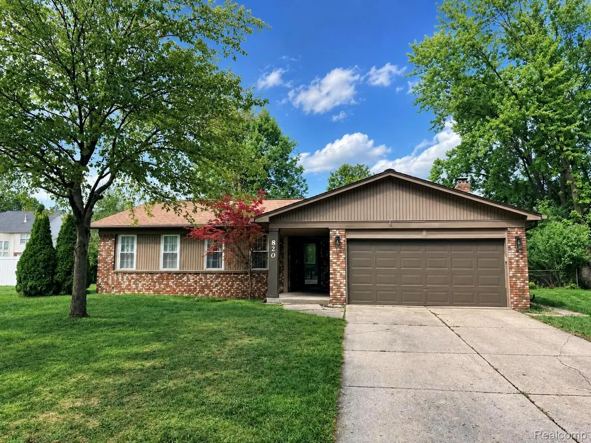 820 Huntsford Drive, Troy, MI 48084 - #1