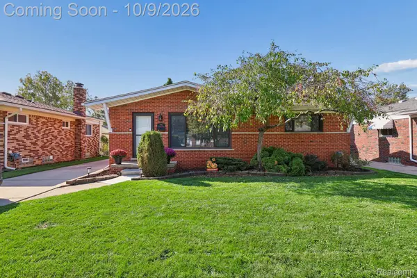 8167 August Avenue, Westland, MI 48185