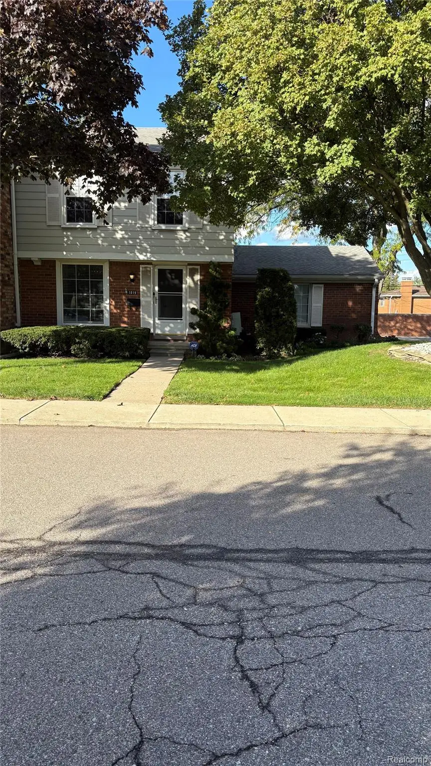 1019 Woodbridge Street Se, Saint Clair Shores, MI 48080 - #1