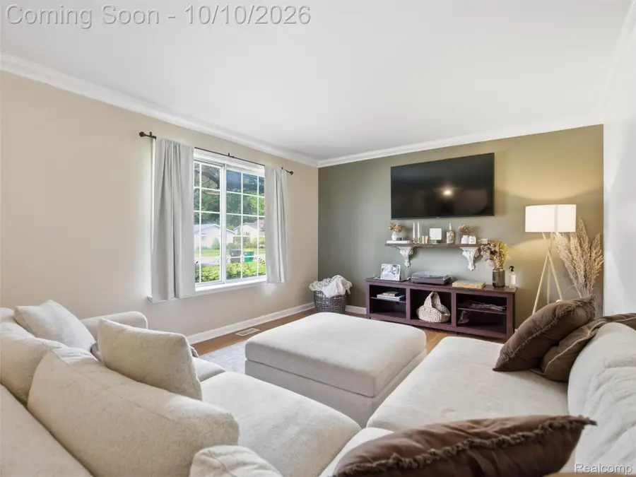 801 Meadowlark Lane, Howell, MI 48843 - #2