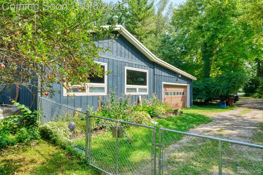 575 E Dansville Road, Dansville, MI 48819 - #2