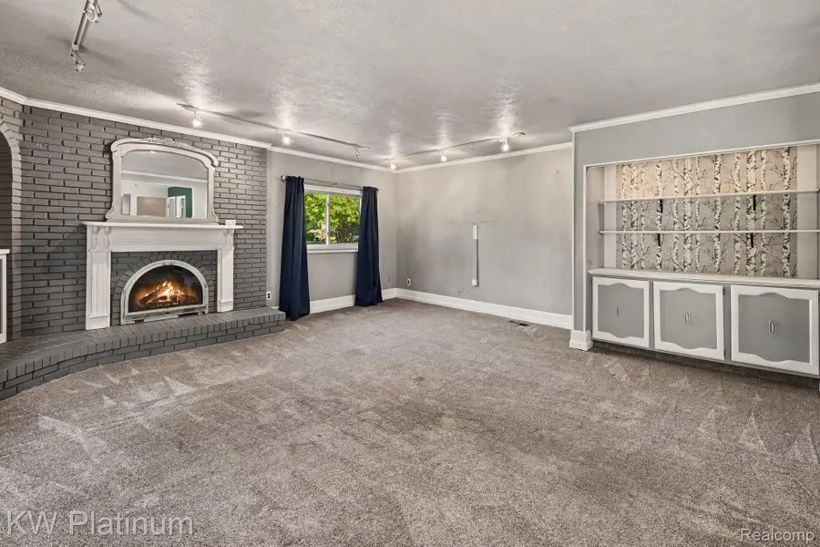 33704 Roselawn Street, Chesterfield, MI 48047 - #3