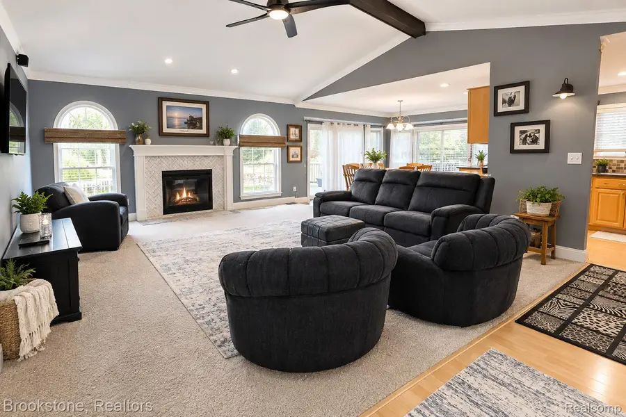 52270 Birch Court, Chesterfield, MI 48047 - #2