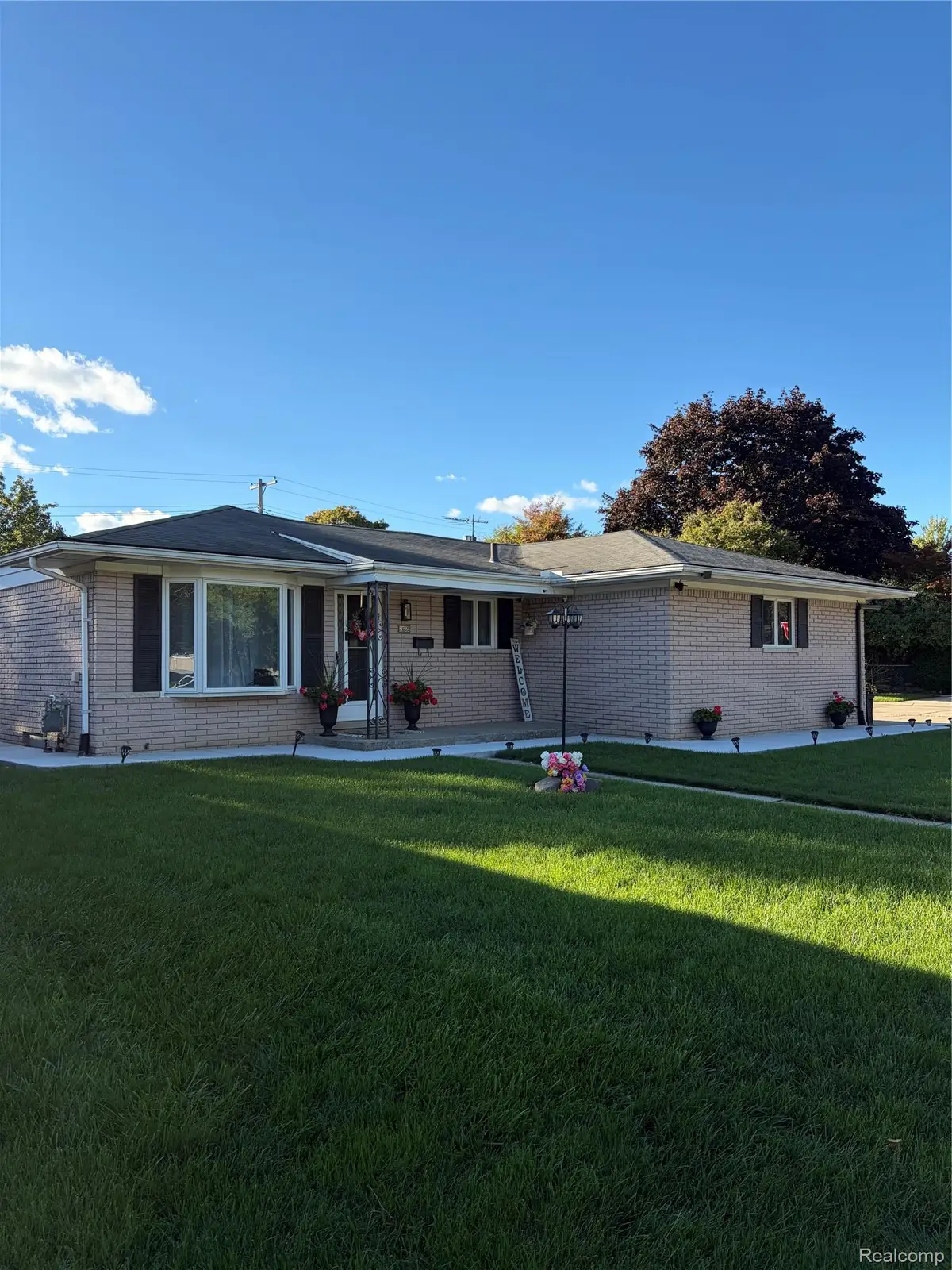 2655 Clayton Drive, Troy, MI 48083 - #1