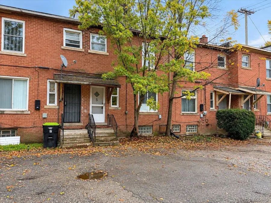 290 Liberty St. Unit 5, Pontiac, MI 48341 - #2