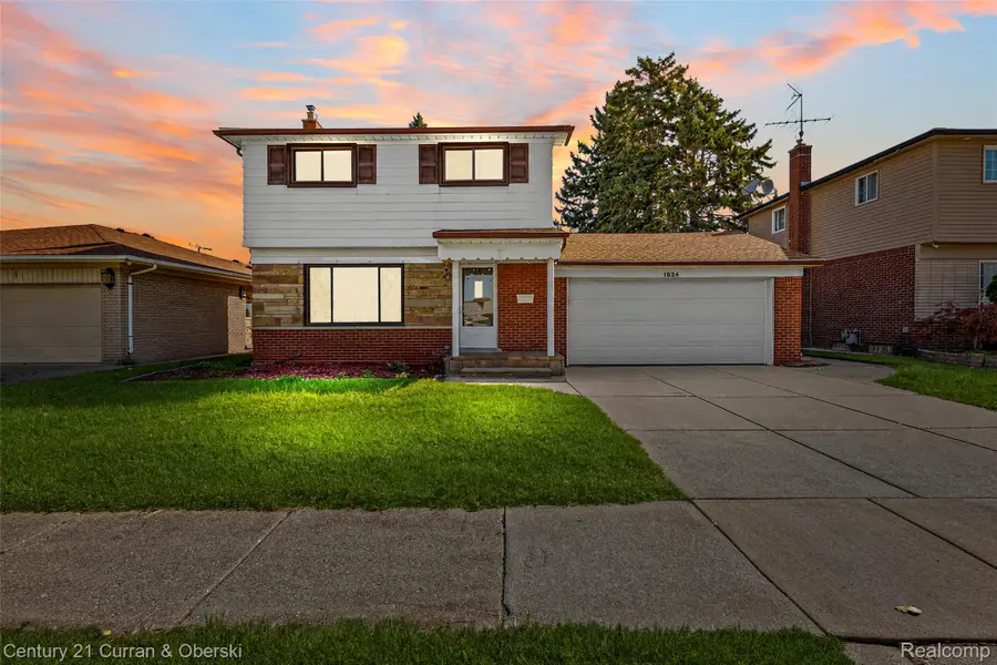 1824 N Beech Daly Road, Dearborn Heights, MI 48127 - #2