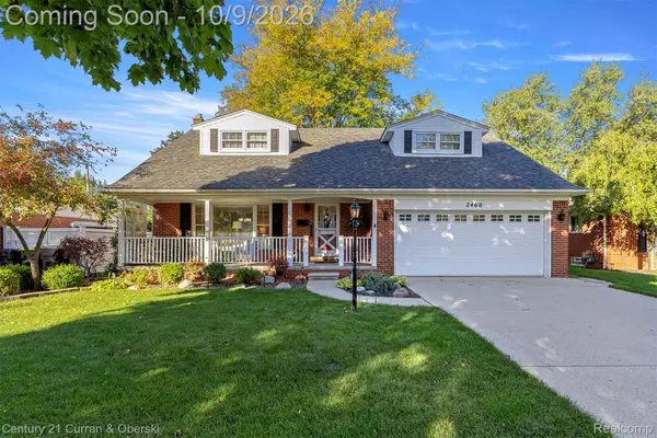 2460 Cambridge Street, Trenton, MI 48183