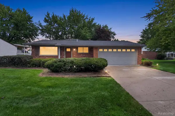 44546 Twyckingham Lane, Canton, MI 48187