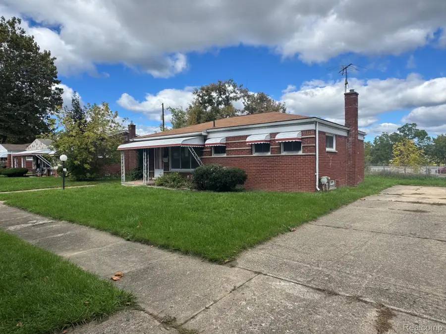 667 Riverside Street, Pontiac, MI 48342 - #2