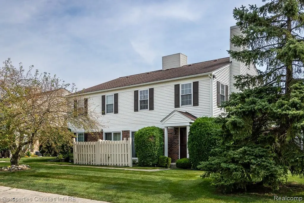 15818 Charleston Drive, Clinton, MI 48038 - #1