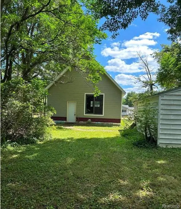 5325 Sitka Street, Burton, MI 48519 - #3