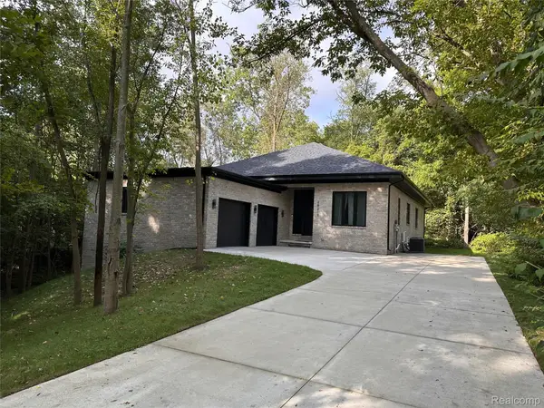 28219 Westbrook Court, FarmingtonHills, MI 48334
