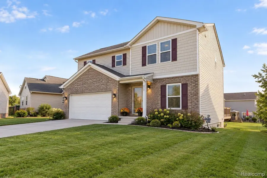 322 Shari Street, Pontiac, MI 48341 - #3