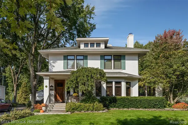 18 Kenberton Drive, PleasantRidge, MI 48069