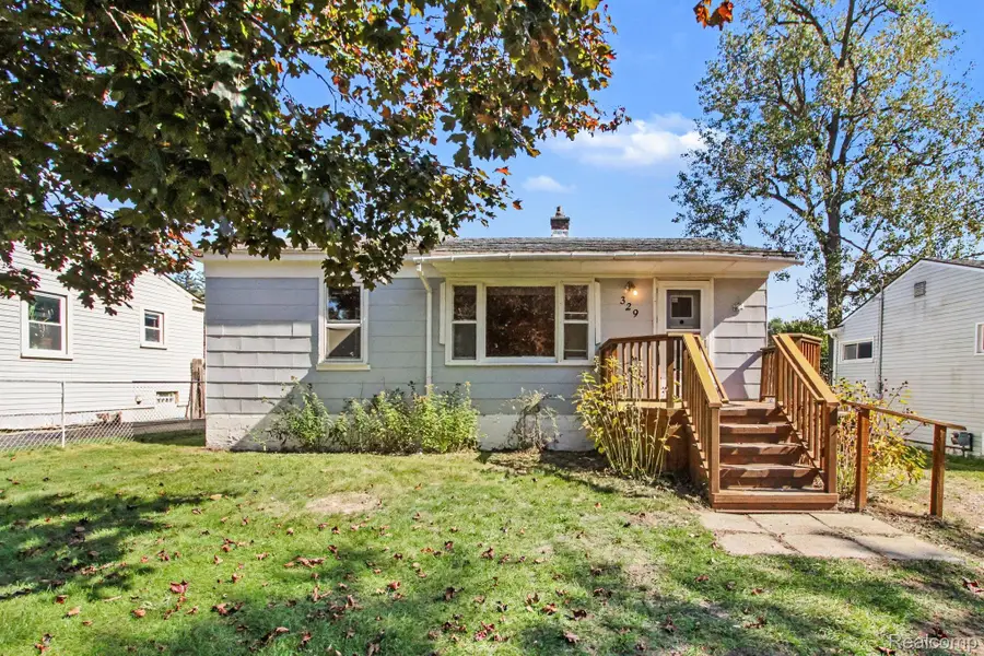 329 Clayburn Boulevard, Waterford, MI 48327 - #2