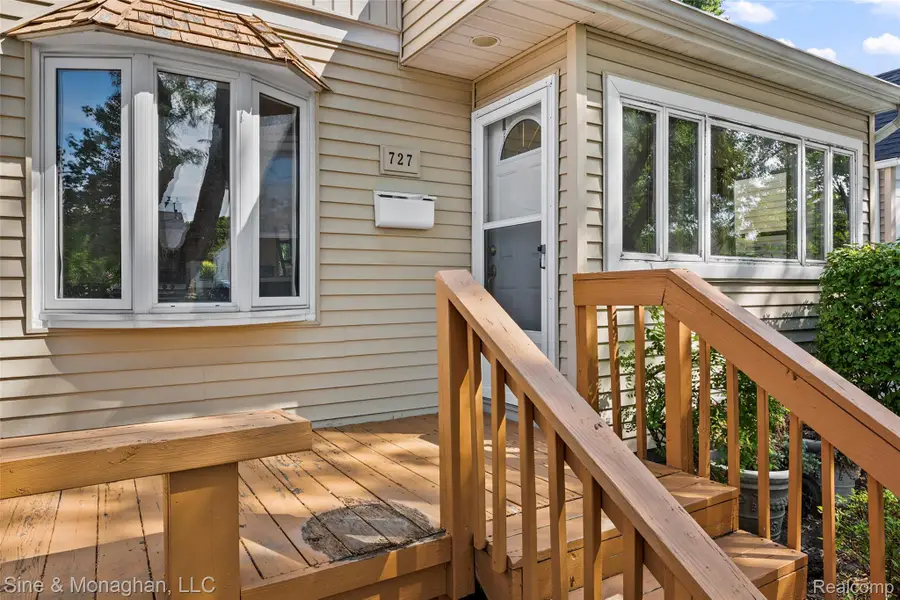 727 Wordsworth Street, Ferndale, MI 48220 - #2