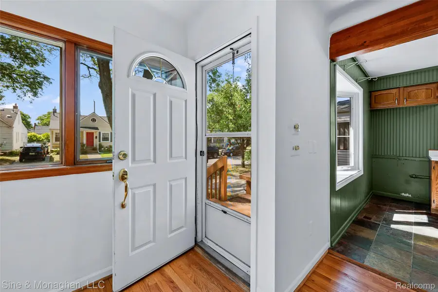 727 Wordsworth Street, Ferndale, MI 48220 - #3