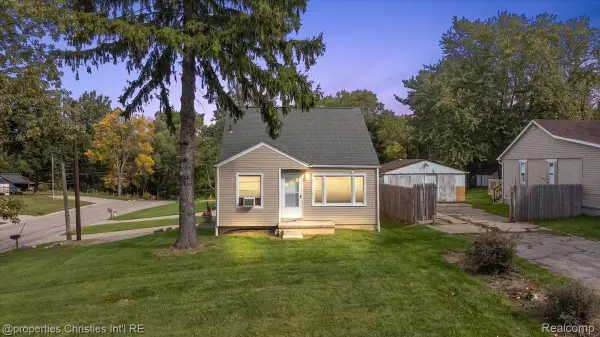 1566 Joslyn Avenue, Pontiac, MI 48340