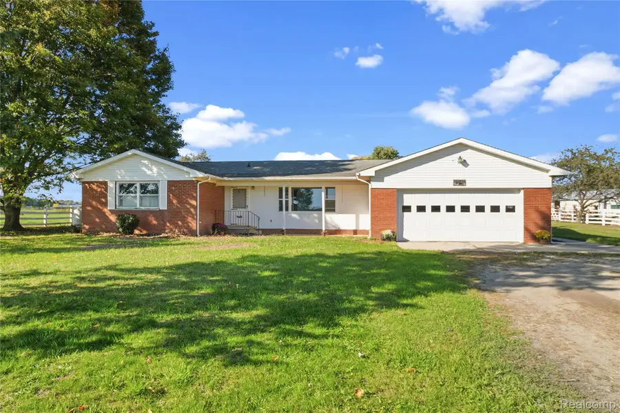 638 W Kalamo Highway, Charlotte, MI 48813 - #3