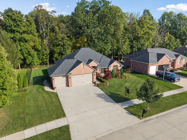 32830 Kathleen Drive, Chesterfield, MI 48047