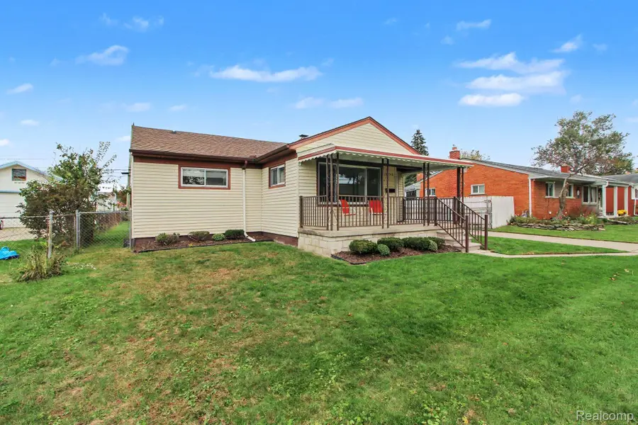 31840 Block Avenue, Garden City, MI 48135 - #3