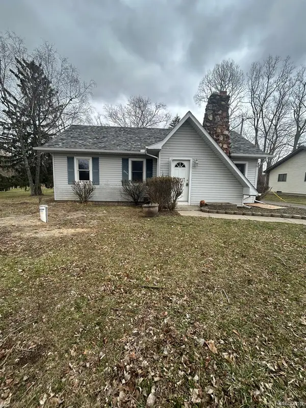 28010 Rollcrest Road, Farmington, MI 48334