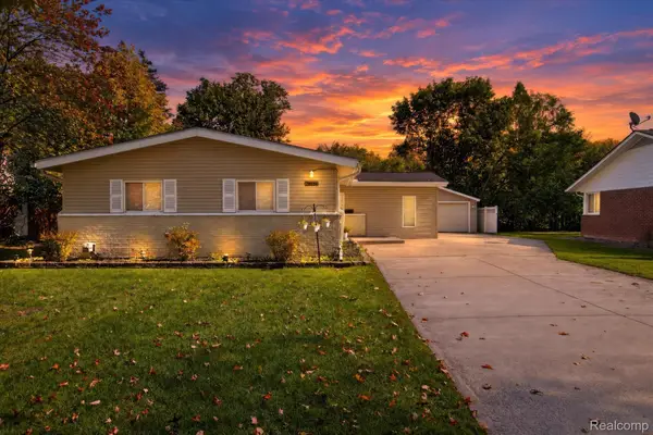 29936 Westbrook Parkway, Southfield, MI 48076