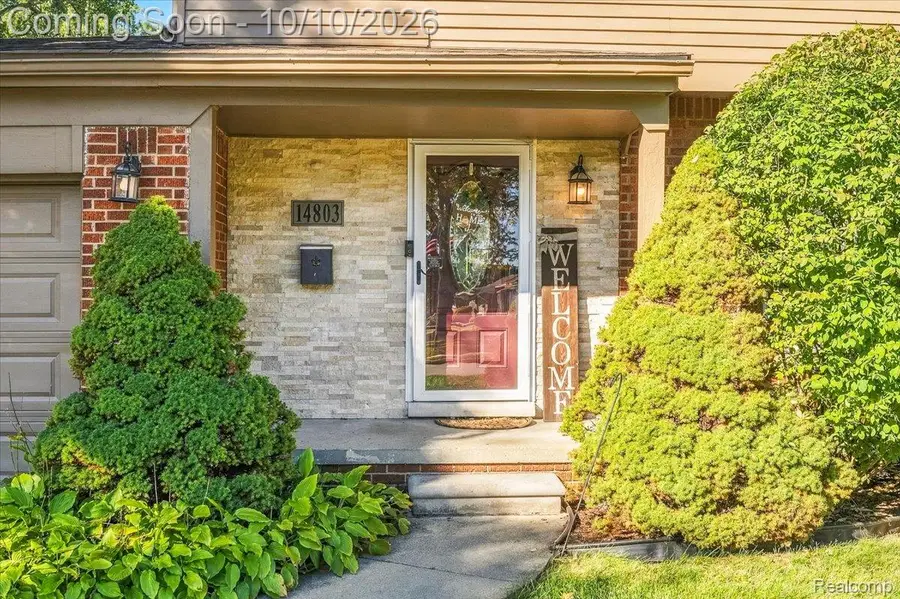 14803 Melvin Street, Livonia, MI 48154 - #2