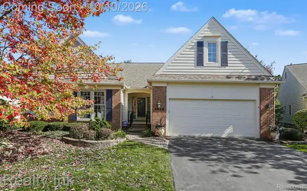 4646 Roundtree Drive, Brighton, MI 48116