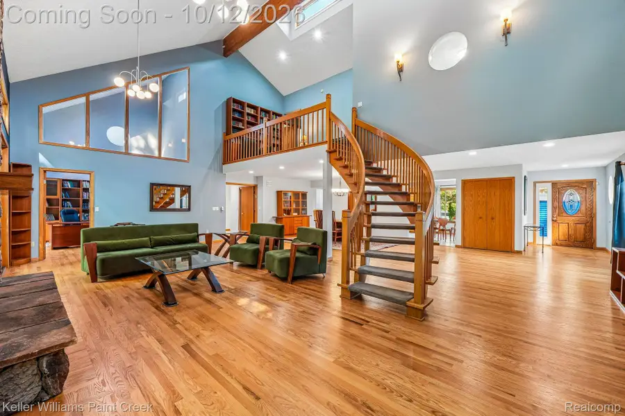5832 Naneva Court, West Bloomfield, MI 48322 - #3