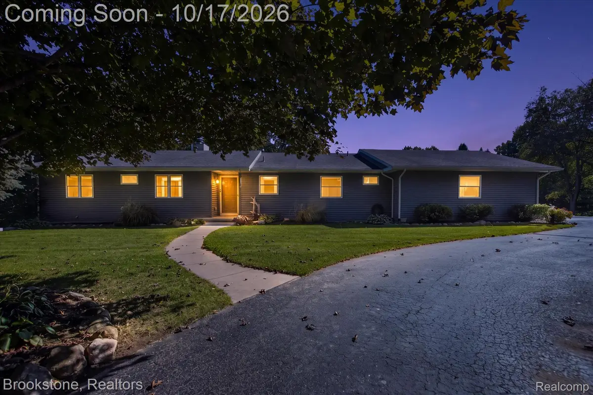 3280 Tanglewood Trail, Chelsea, MI 48118 - #1