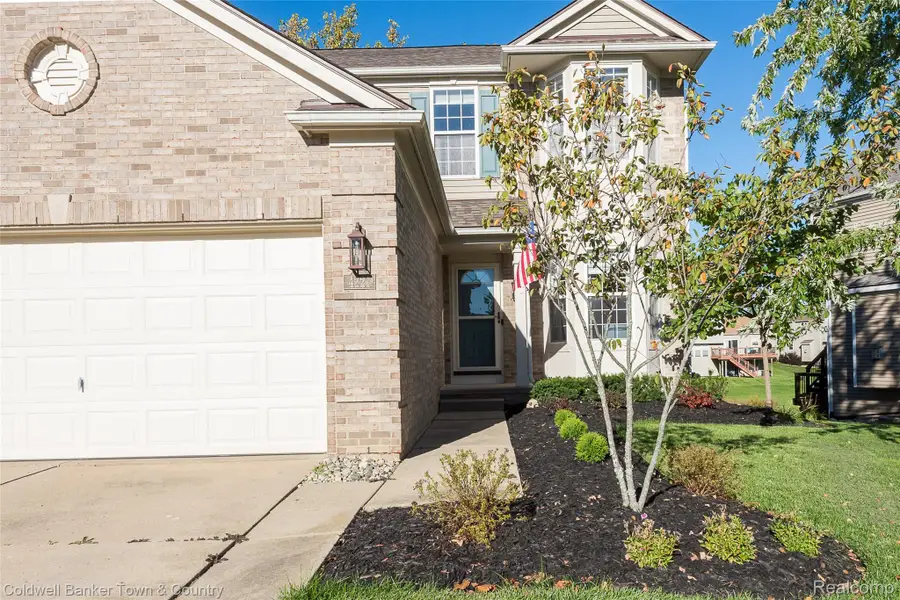 4221 Sonata Drive, Howell, MI 48843 - #2