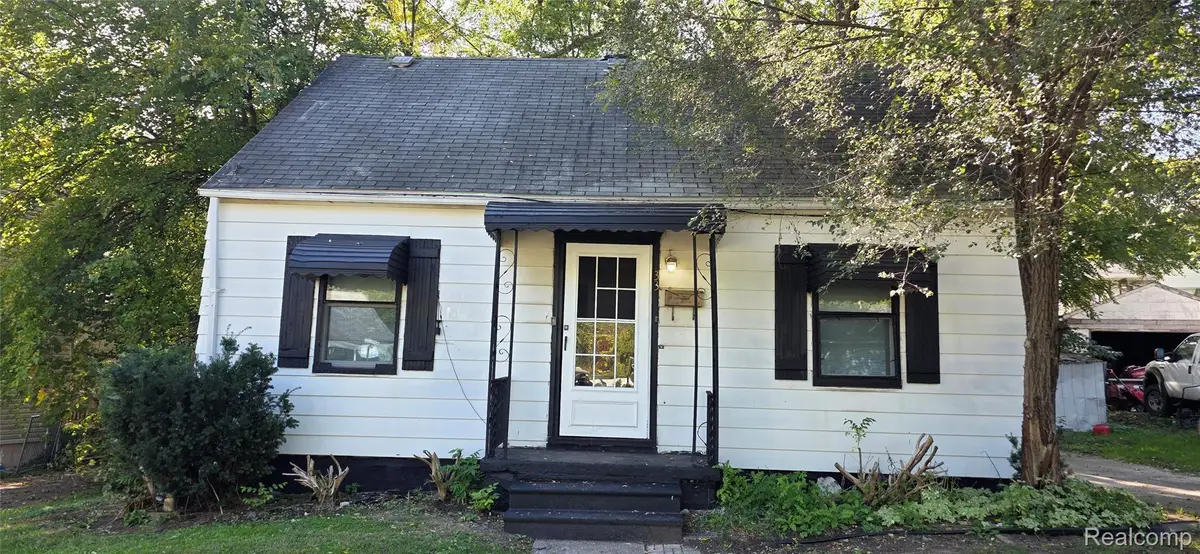 33 Monterey Street, Pontiac, MI 48342 - #1