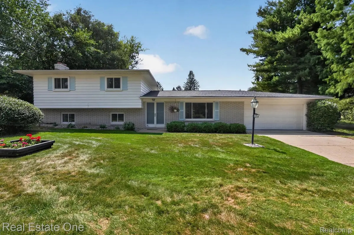219 Allen Lake Drive, White Lake, MI 48386 - #1