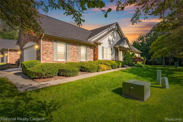 39626 Glenview Court, Northville, MI 48168