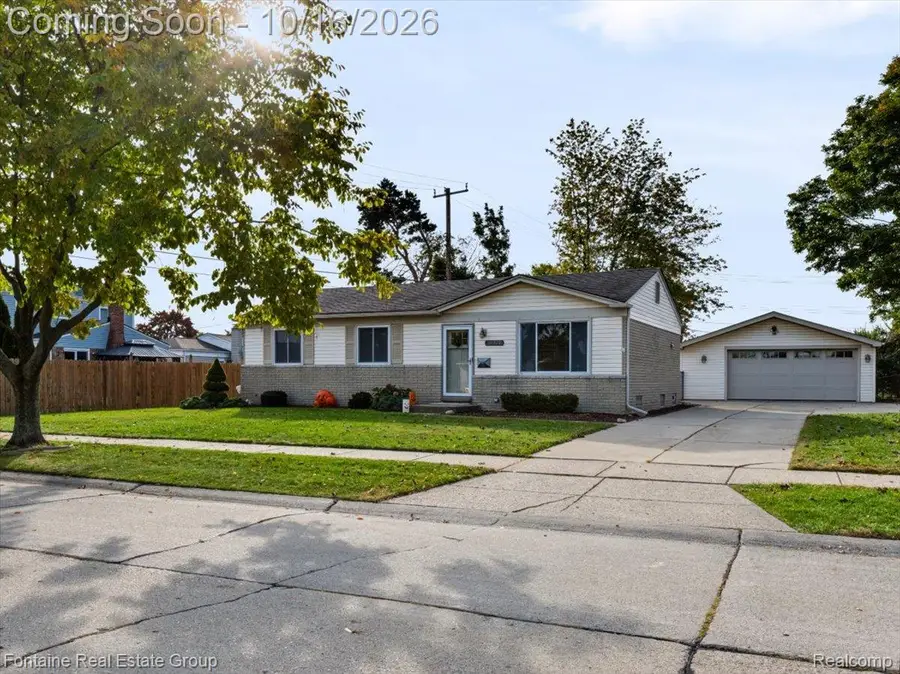 38321 Mason Street, Livonia, MI 48154 - #2