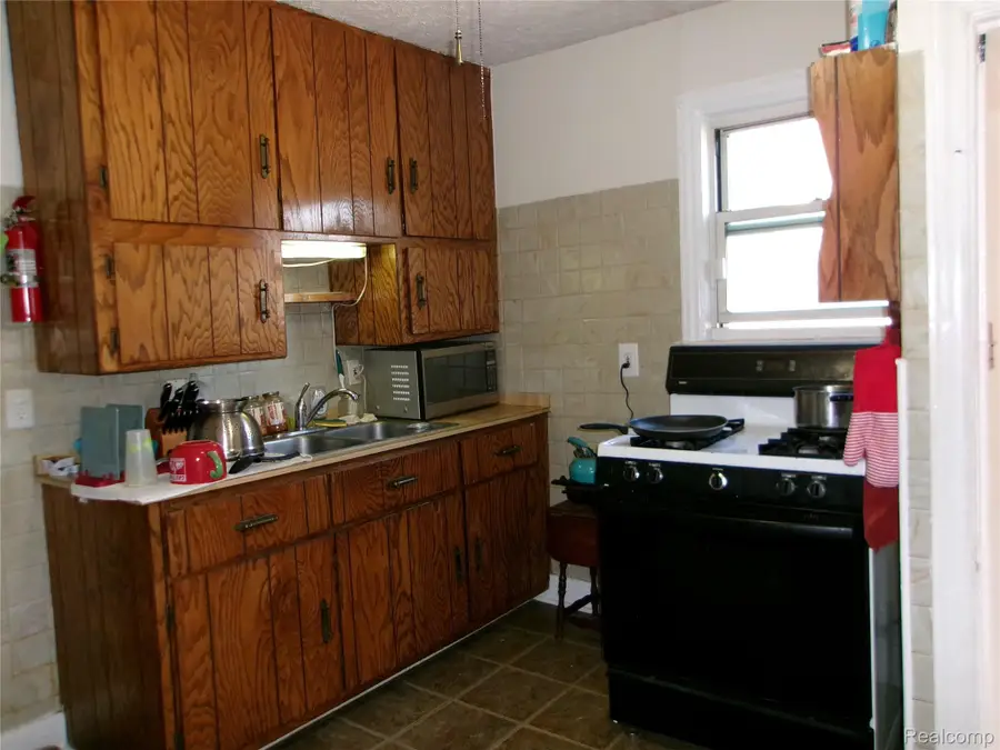 1409 Council Avenue, Lincoln Park, MI 48146 - #2