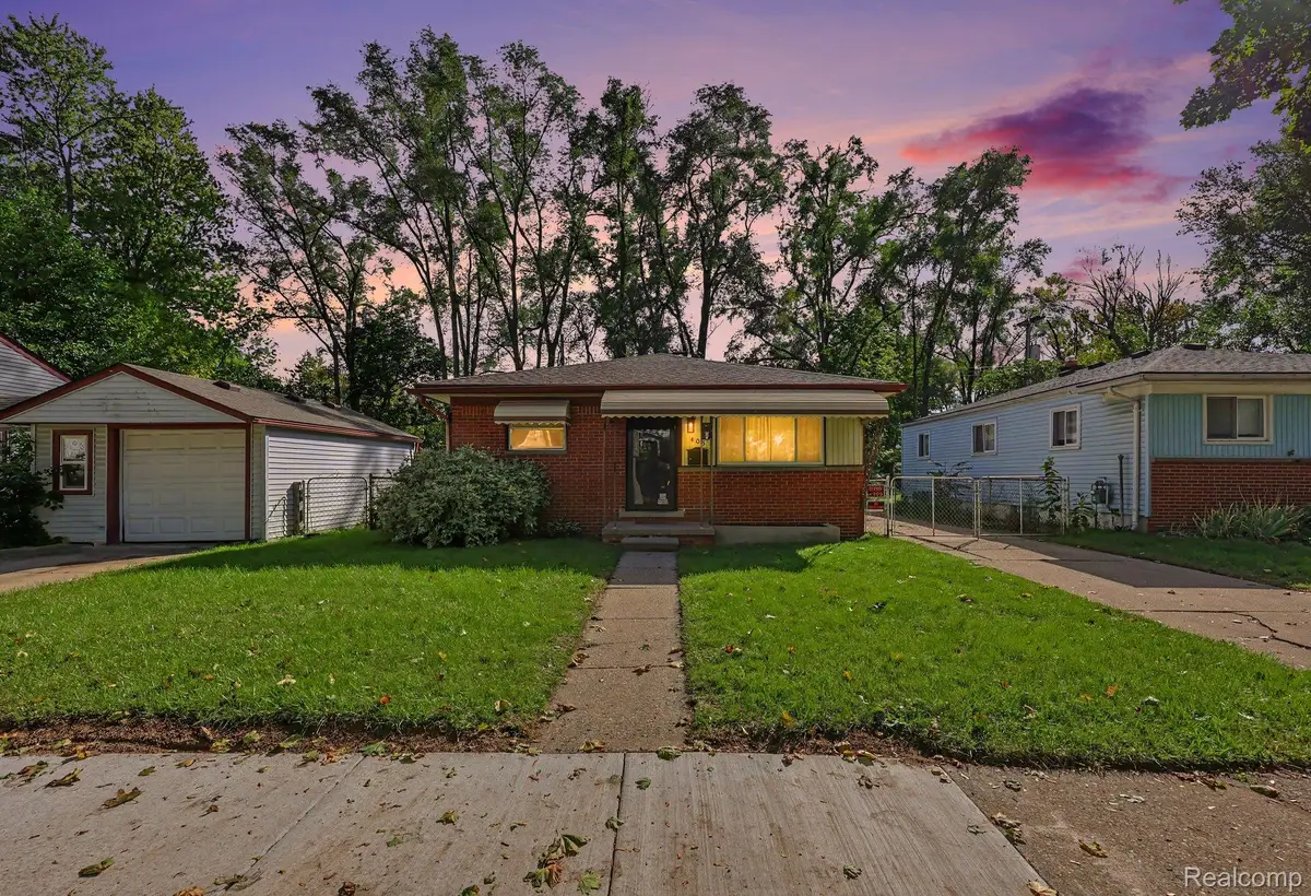 403 W George Avenue, Hazel Park, MI 48030 - #1