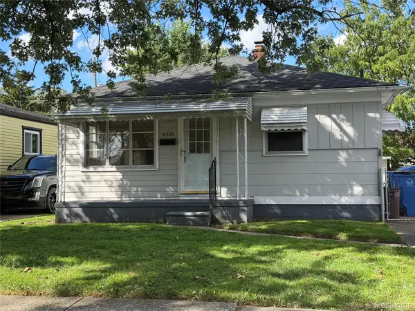 4986 Bedford Street, DearbornHeights, MI 48125
