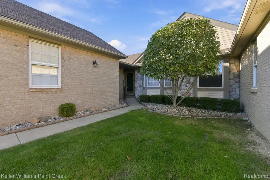 16321 Scenic, Clinton, MI 48038 - #2