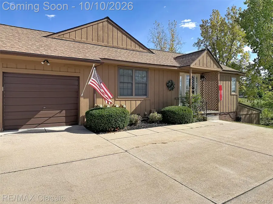 12352 Nantucket DR 227 # 4, South Lyon, MI 48178 - #2