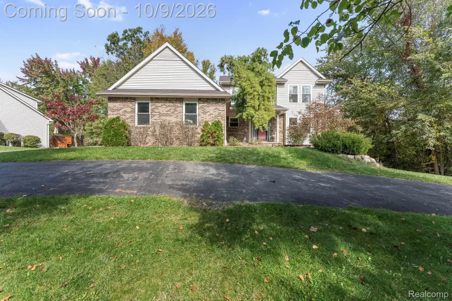 1761 Spruce DR, Commerce, MI 48390 - #2