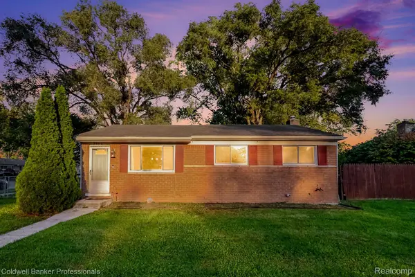 35470 Blairmoor DR, ClintonTwp, MI 48035
